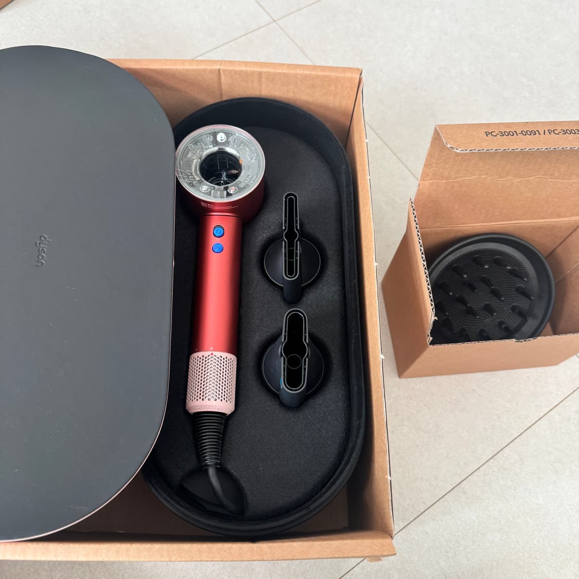 다이슨 슈퍼소닉 헤어드라이어 상품이미지1