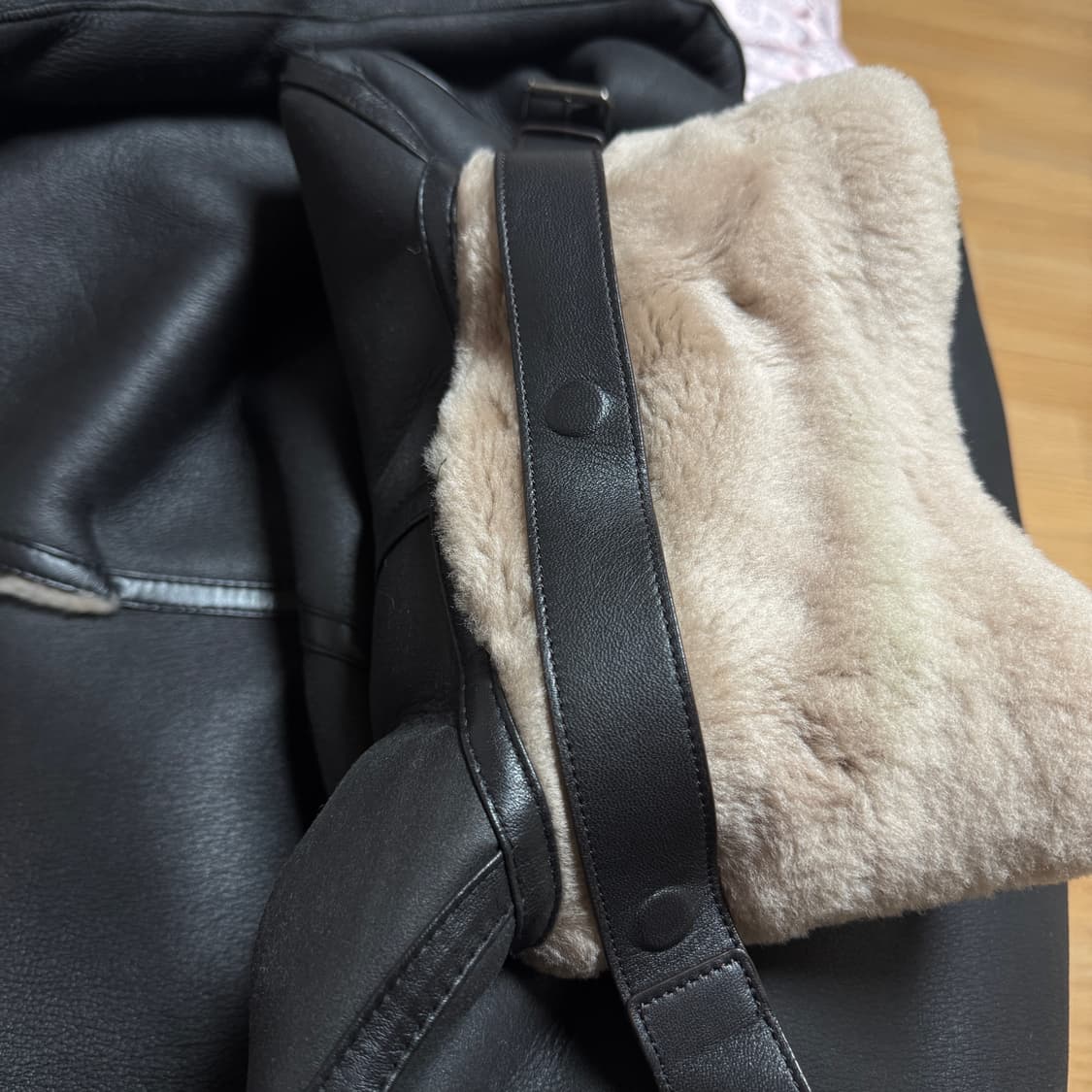 55 한섬 보브 VOV 리버시블 무스탕코트 상품이미지9