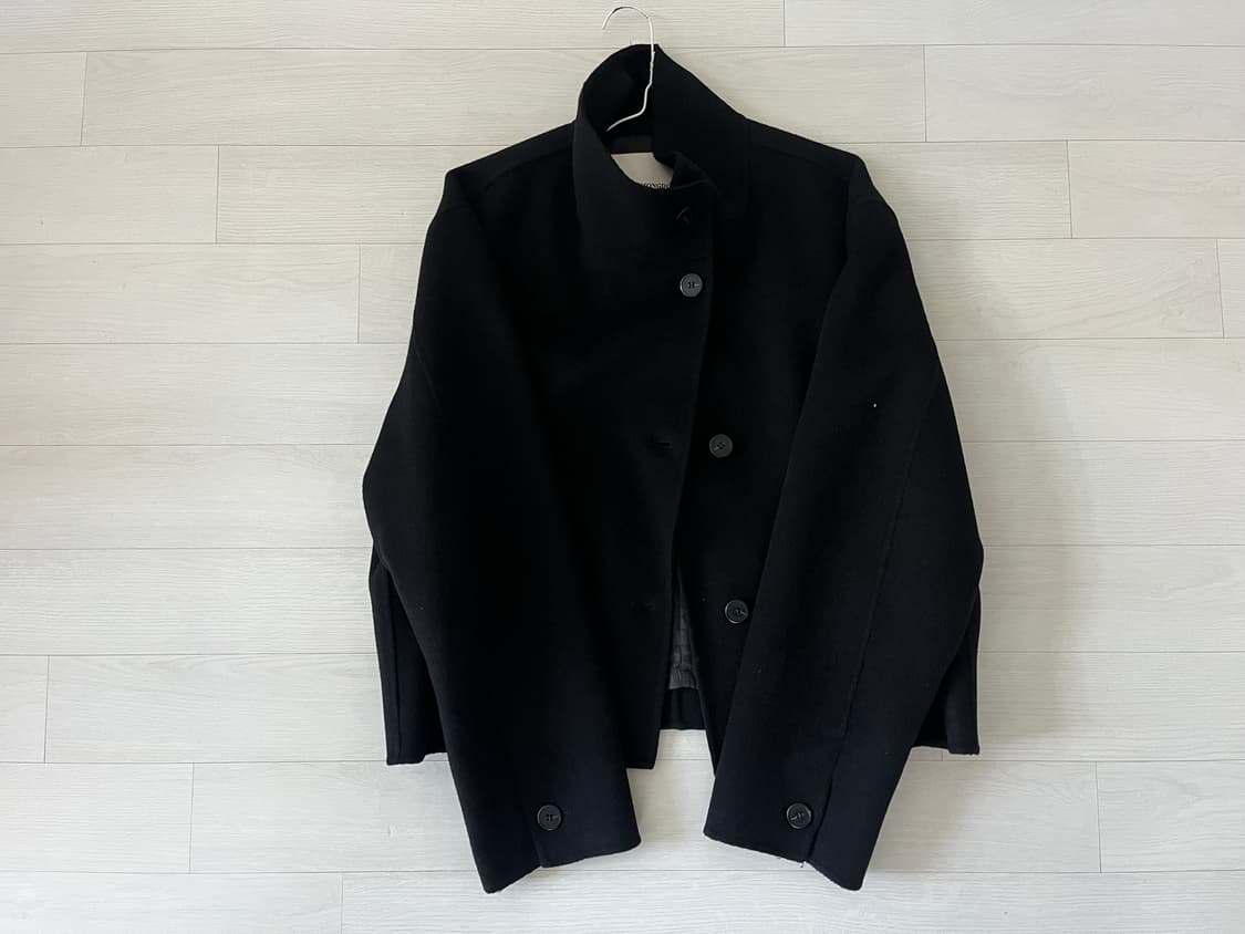 몽돌 울 하이넥 크롭 코트 블랙 상품이미지2