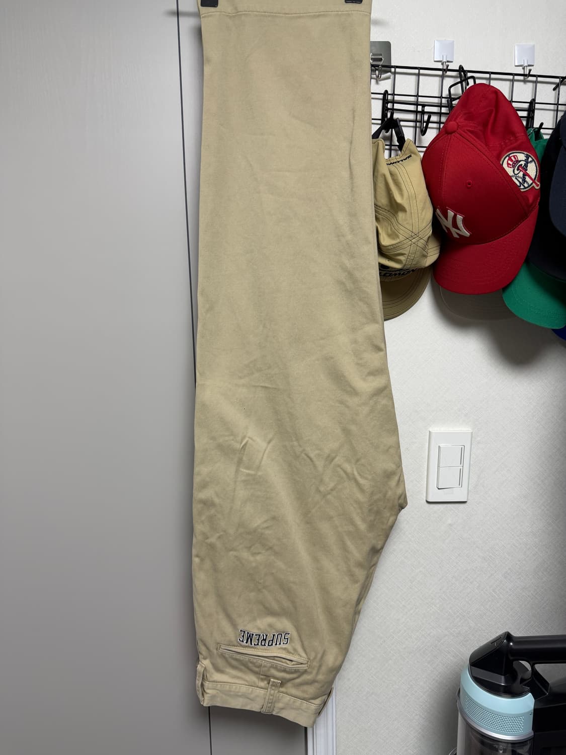 슈프림 치노팬츠 상품이미지1