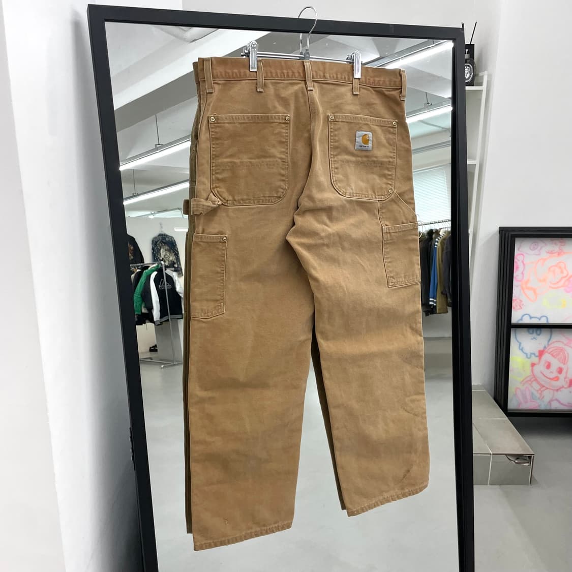 칼하트 OG 더블니 카펜터 덕캔버스 와이드 페이딩 워크팬츠 브라운 상품이미지2