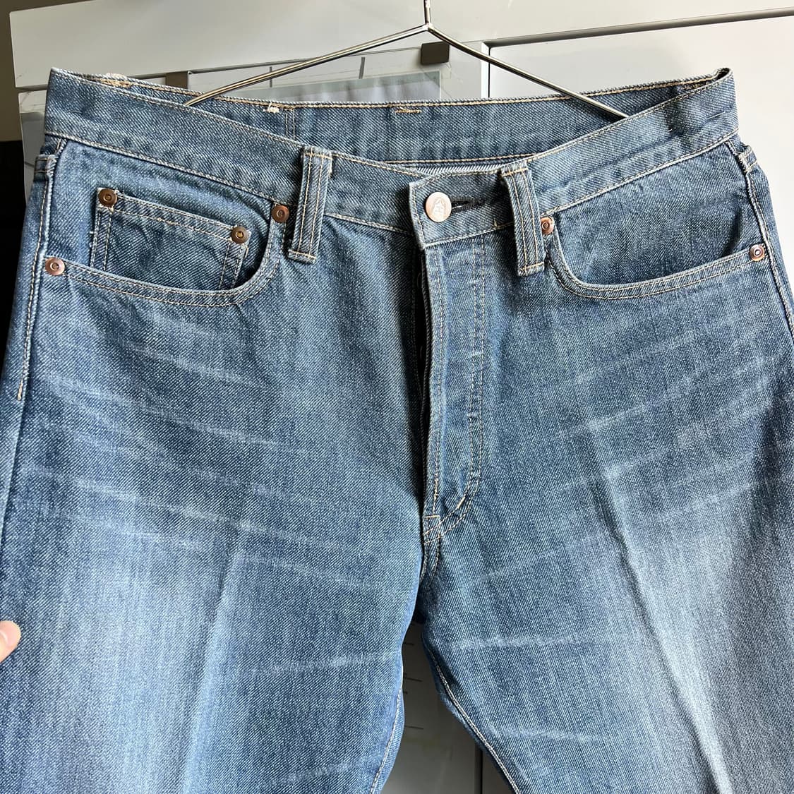 오리엔탈 패치 슬림핏 데님 라이트블루 상품이미지3