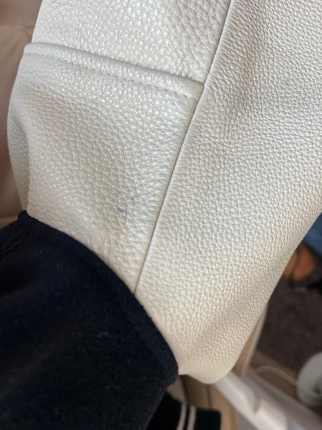 아웃스탠딩 바시티 자켓 팝니다. 상품이미지3