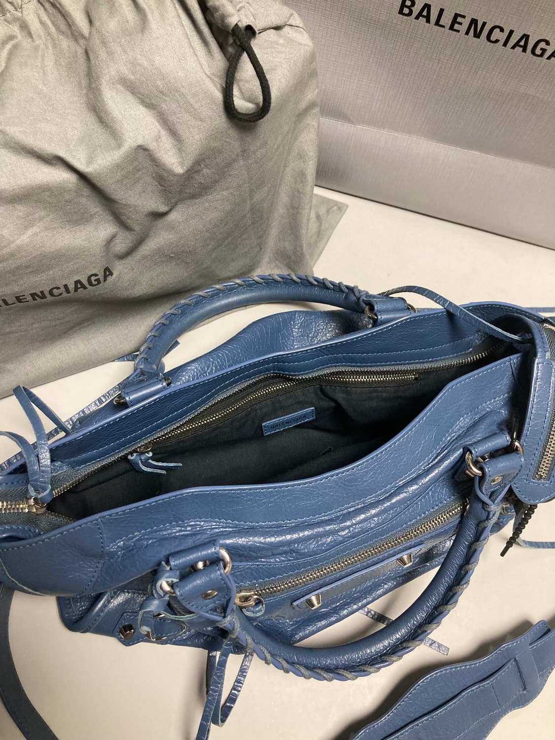 발렌시아가 시티 모터백 미디움 블루 상품이미지2