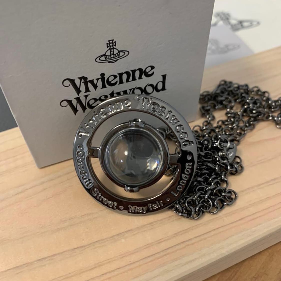 비비안웨스트우드 아카이브 멀티컬러 크리스탈 빅 orb 팬던트 목걸이 상품이미지3