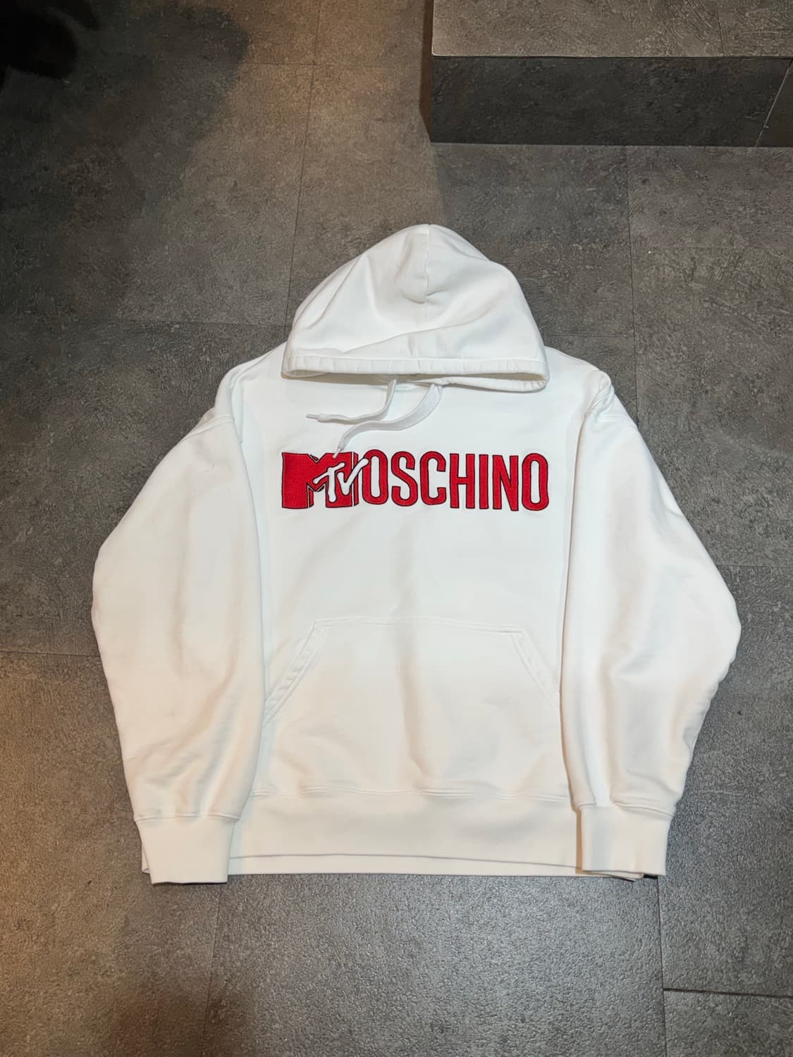 H&M 모스키노 후드티 화이트 L사이즈 상품이미지2