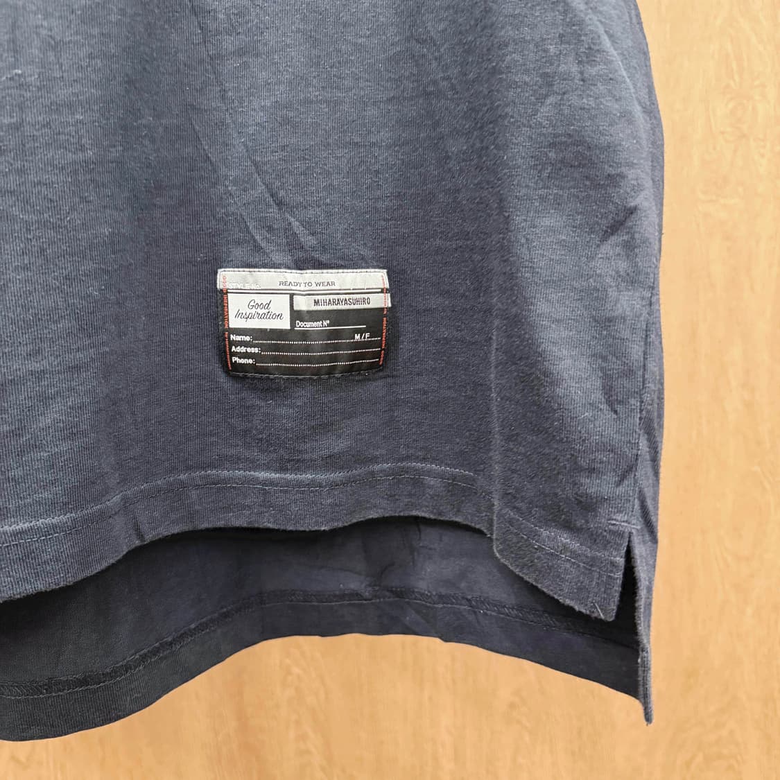 미하라 야스히로 GU 협업 라인 커뮤니케이션 프린팅 반팔 네이비 상품이미지6