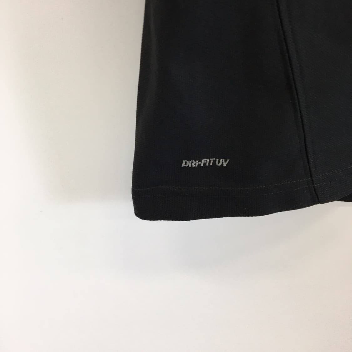 나이키 드라이핏 UV 스우시 카라티 L  상품이미지3