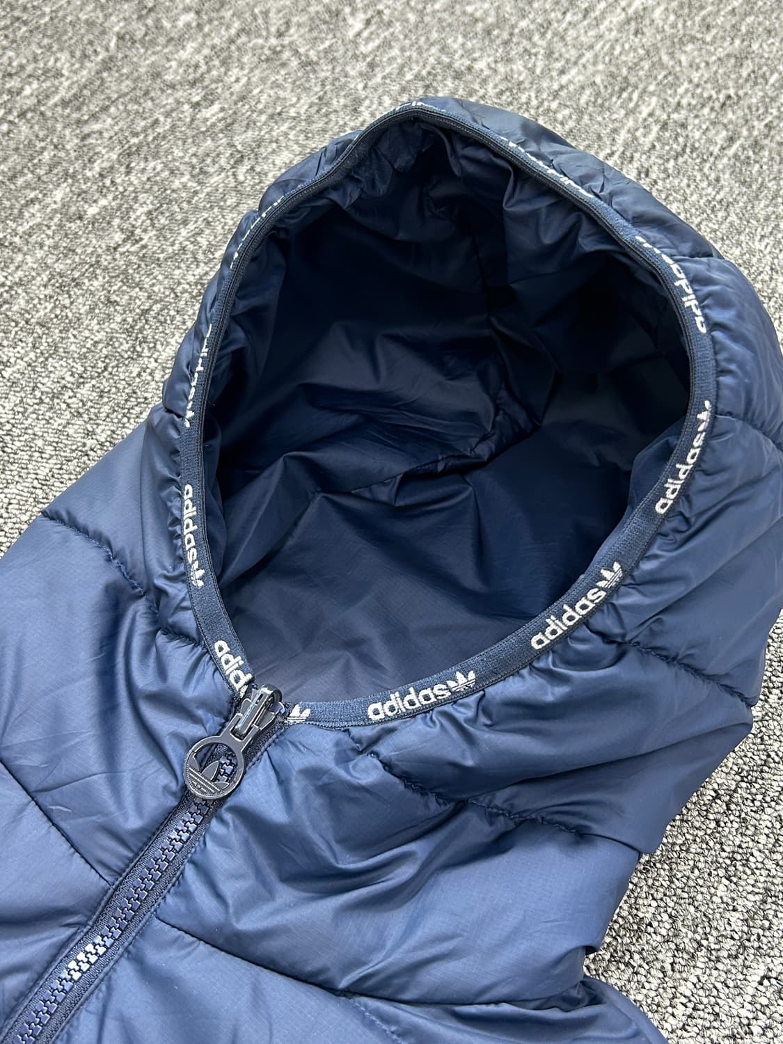 아디다스 리버시블 네이비 경량 패딩  상품이미지7