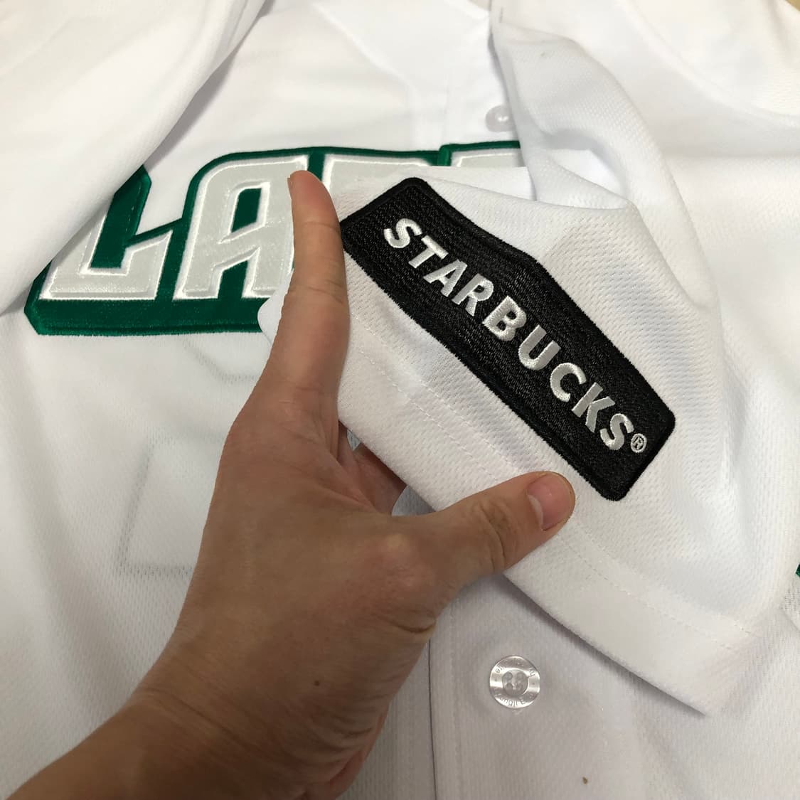 (110 / 2XL) SSG 랜더스 X 스타벅스 22 주년 져지 유니폼 상품이미지8