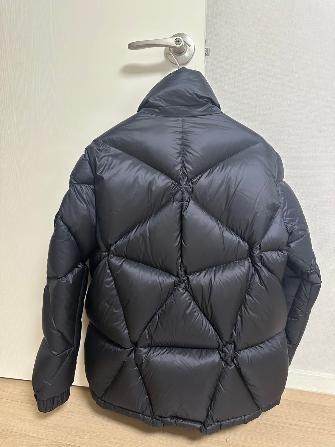 몽클레어 퍼렐 오크패딩 3사이즈 판매합니다 상품이미지2