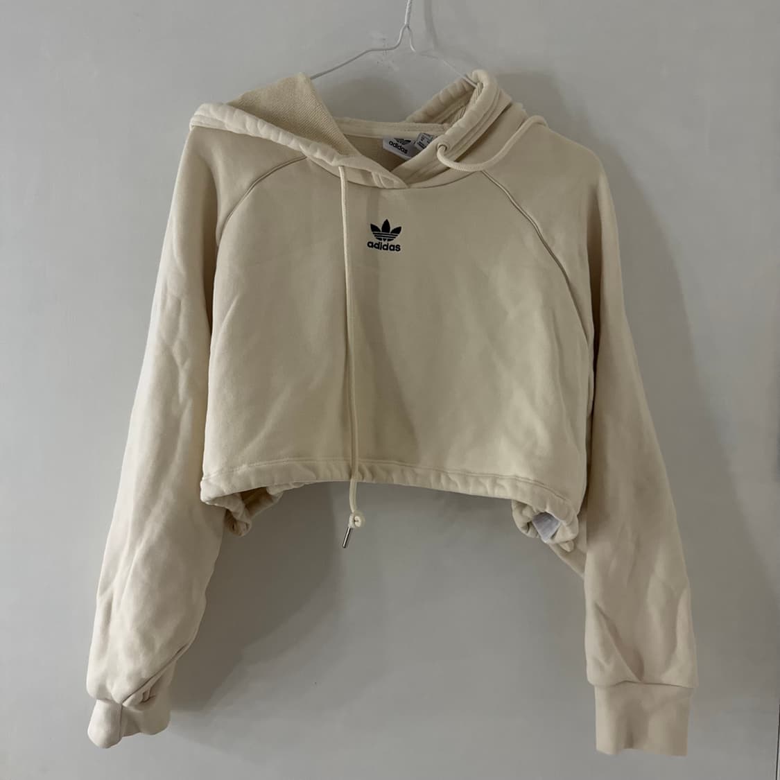 아디다스 불꽃 파이어버드 크롭 후드티 크림아이보리  상품이미지4