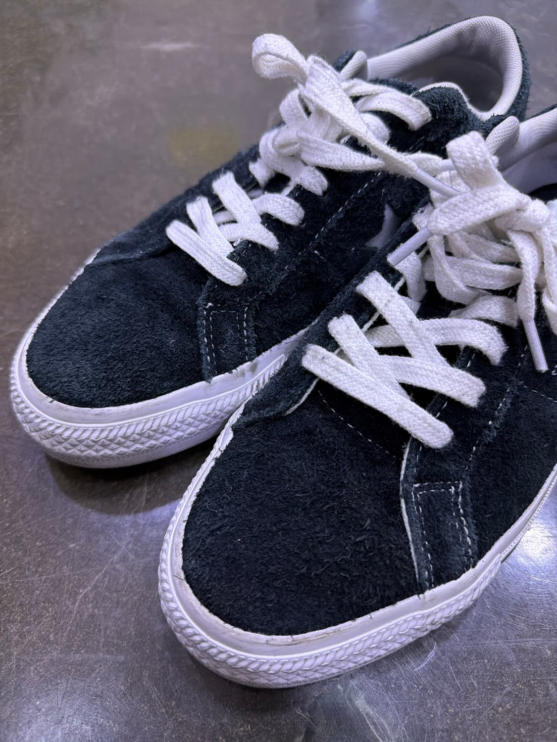 컨버스 원스타 로우 스웨이드 스니커즈 블랙 255 상품이미지3