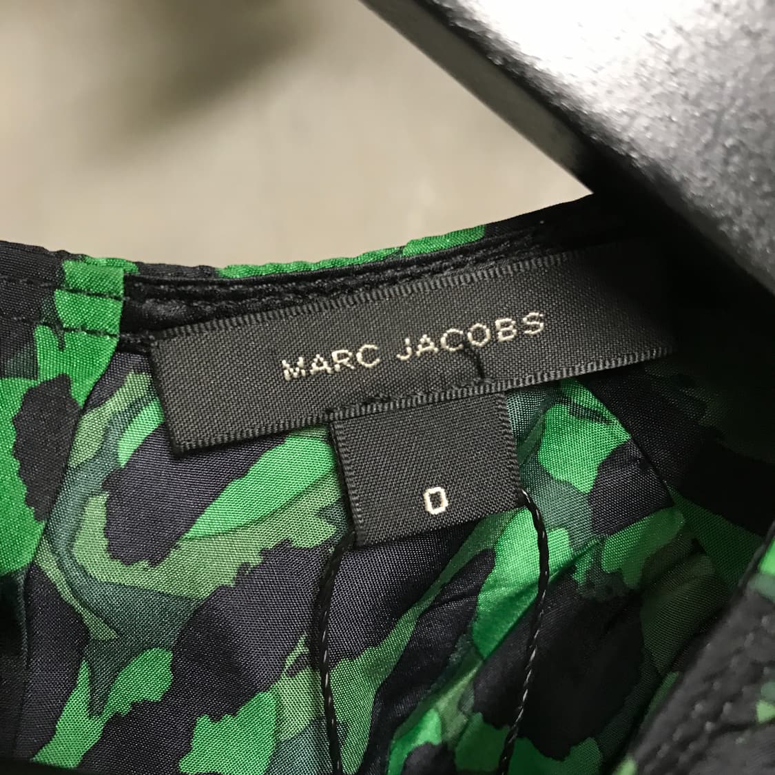 마크제이콥스 실크 반팔 블라우스 0(W) 상품이미지4