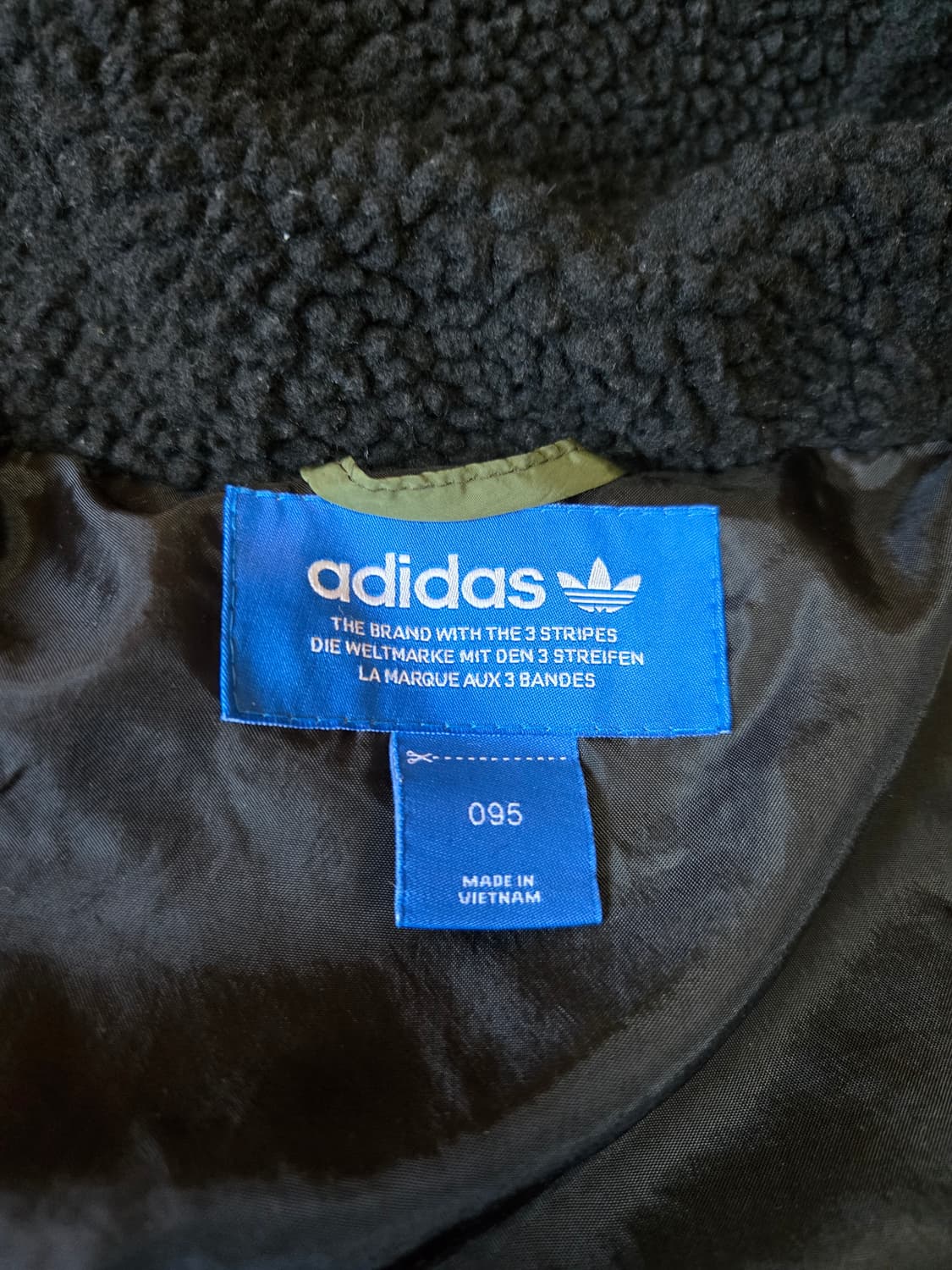 아디다스 남성 봄버 다운 롱패딩 상품이미지8