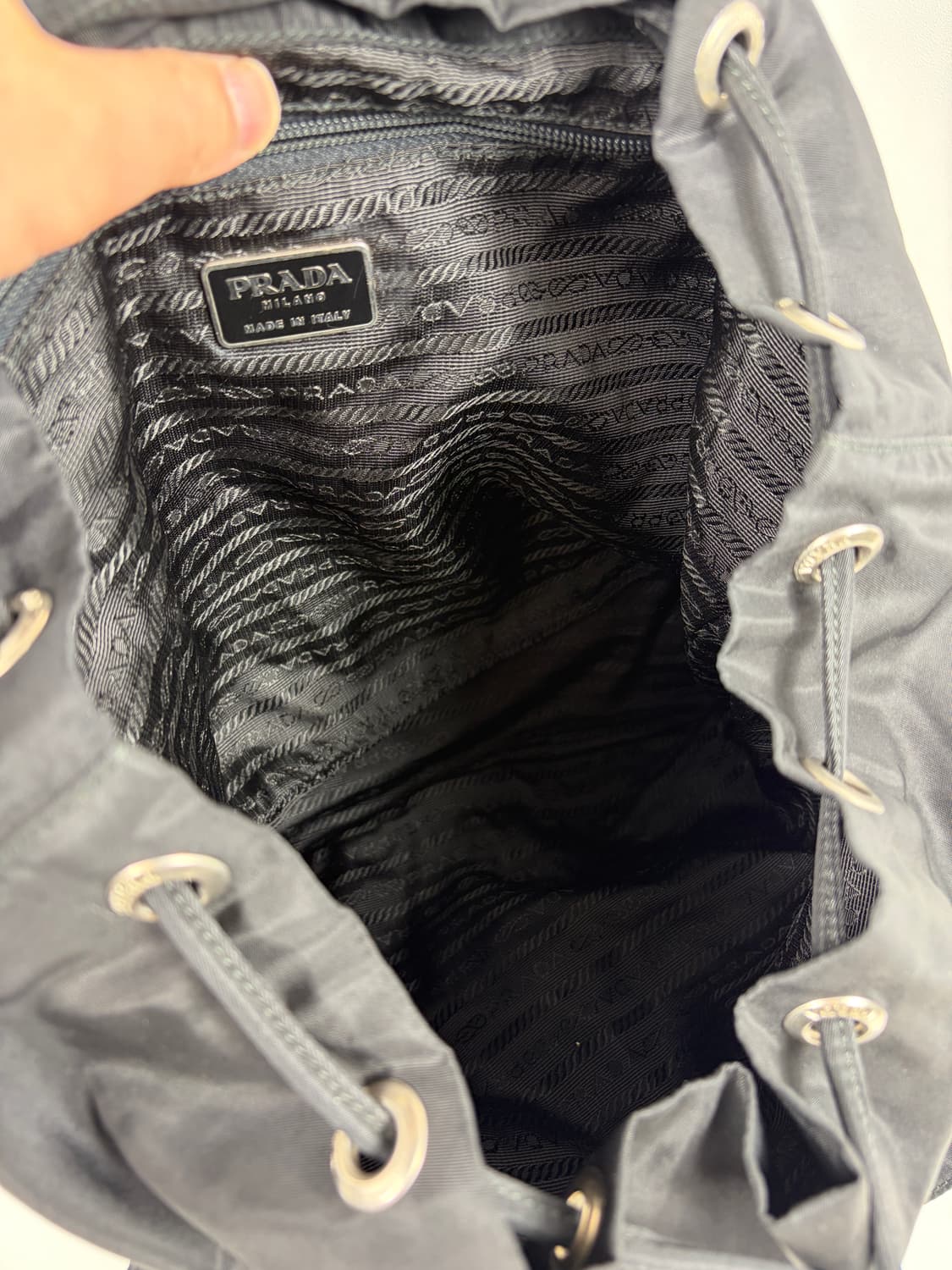 프라다 나일론 투포켓 미듐 백팩 상품이미지7