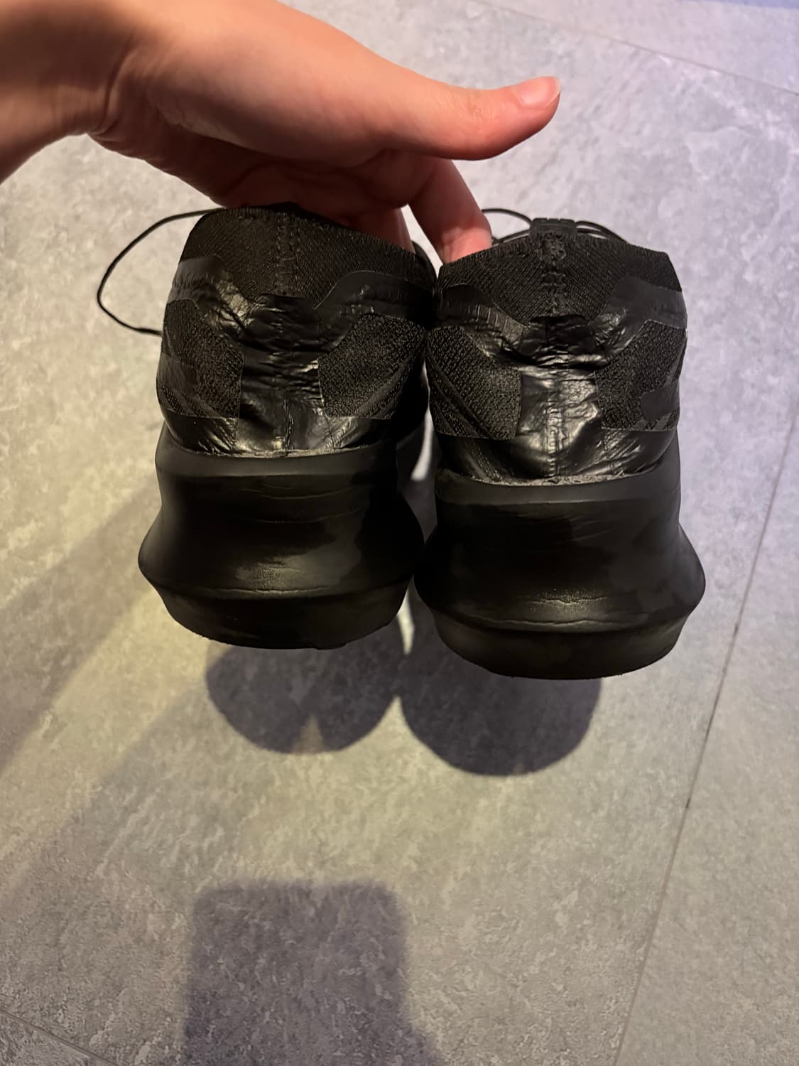 살로몬 꼼데가르송 펄사 235 상품이미지3