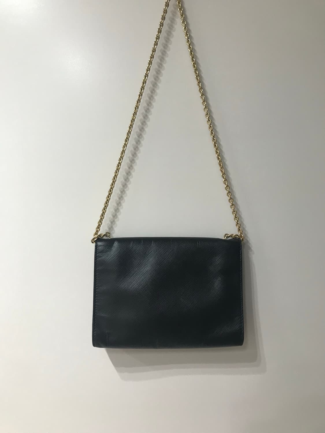 Ferragamo black crossbody bag  상품이미지4