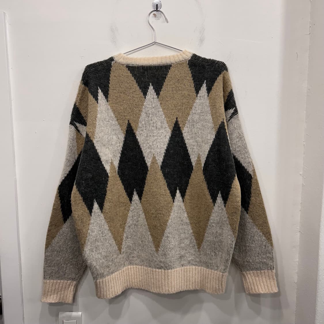 RUN 부클 아가일패턴 오버핏 니트 상품이미지5