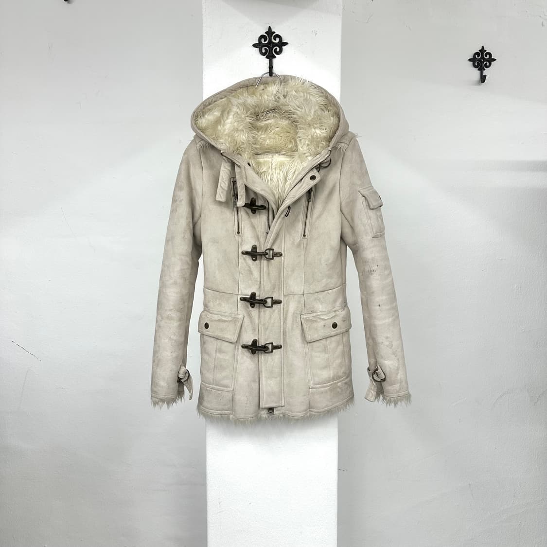 Egoist ivory buckle detail jacket  상품이미지1
