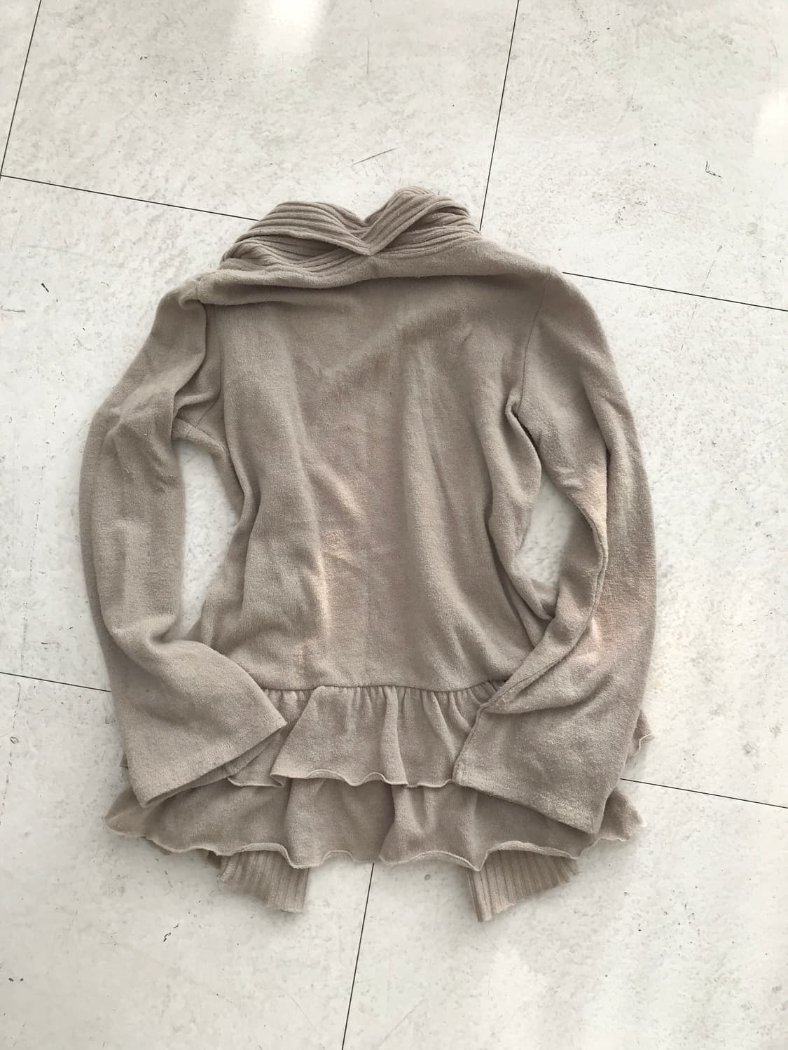 베이지 백프릴 오픈 가디건 상품이미지2