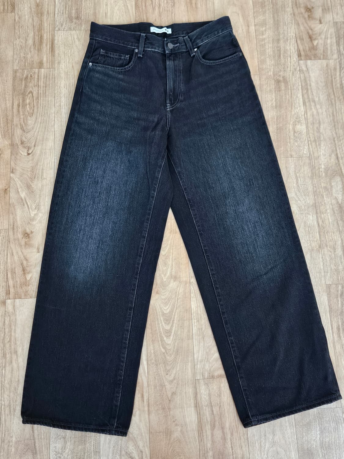 유니클로 jw앤더슨 와이드핏진 다크그레이 30 상품이미지1