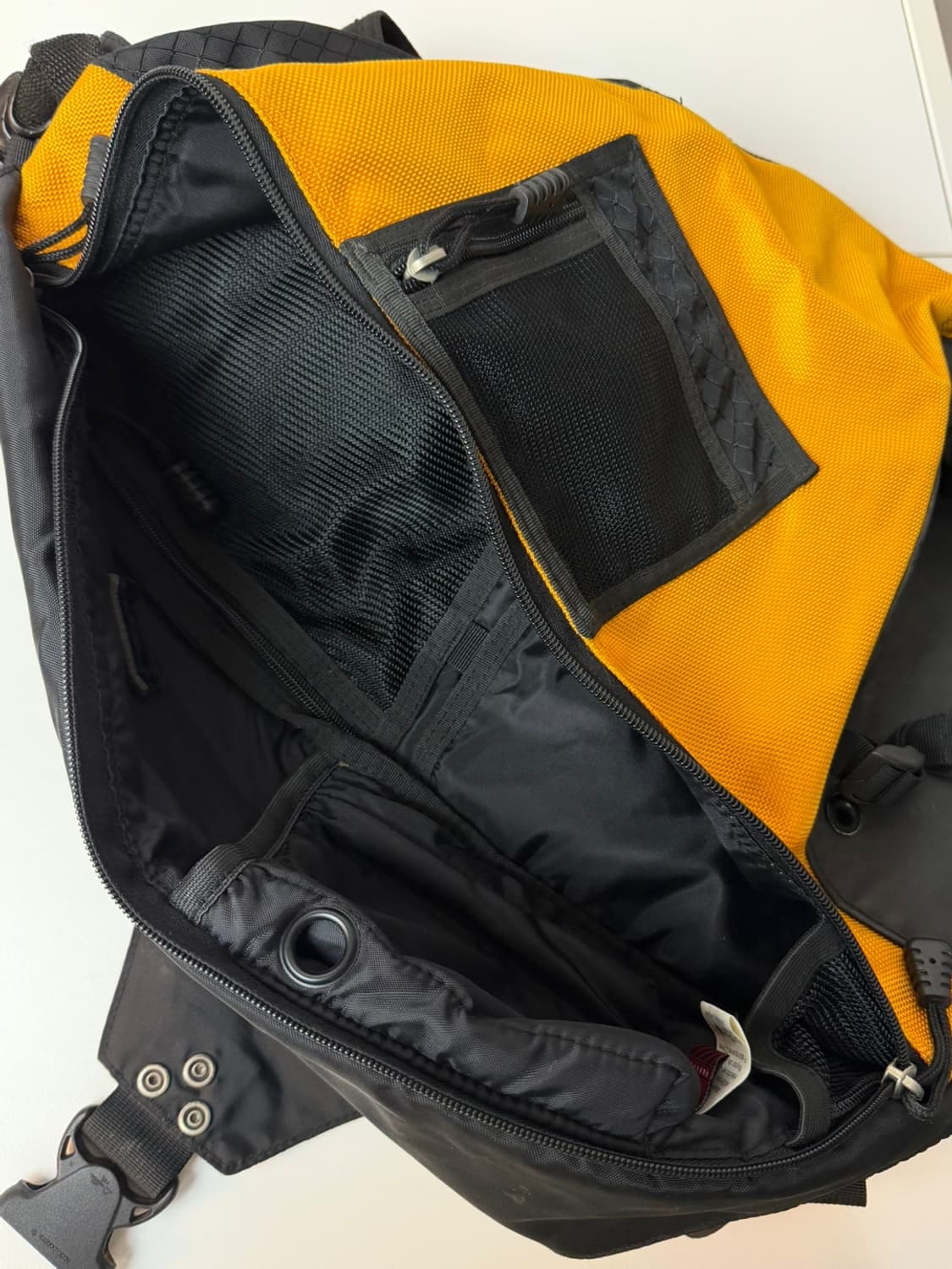 빈티지 오클리 샌드백 슬링백  상품이미지7