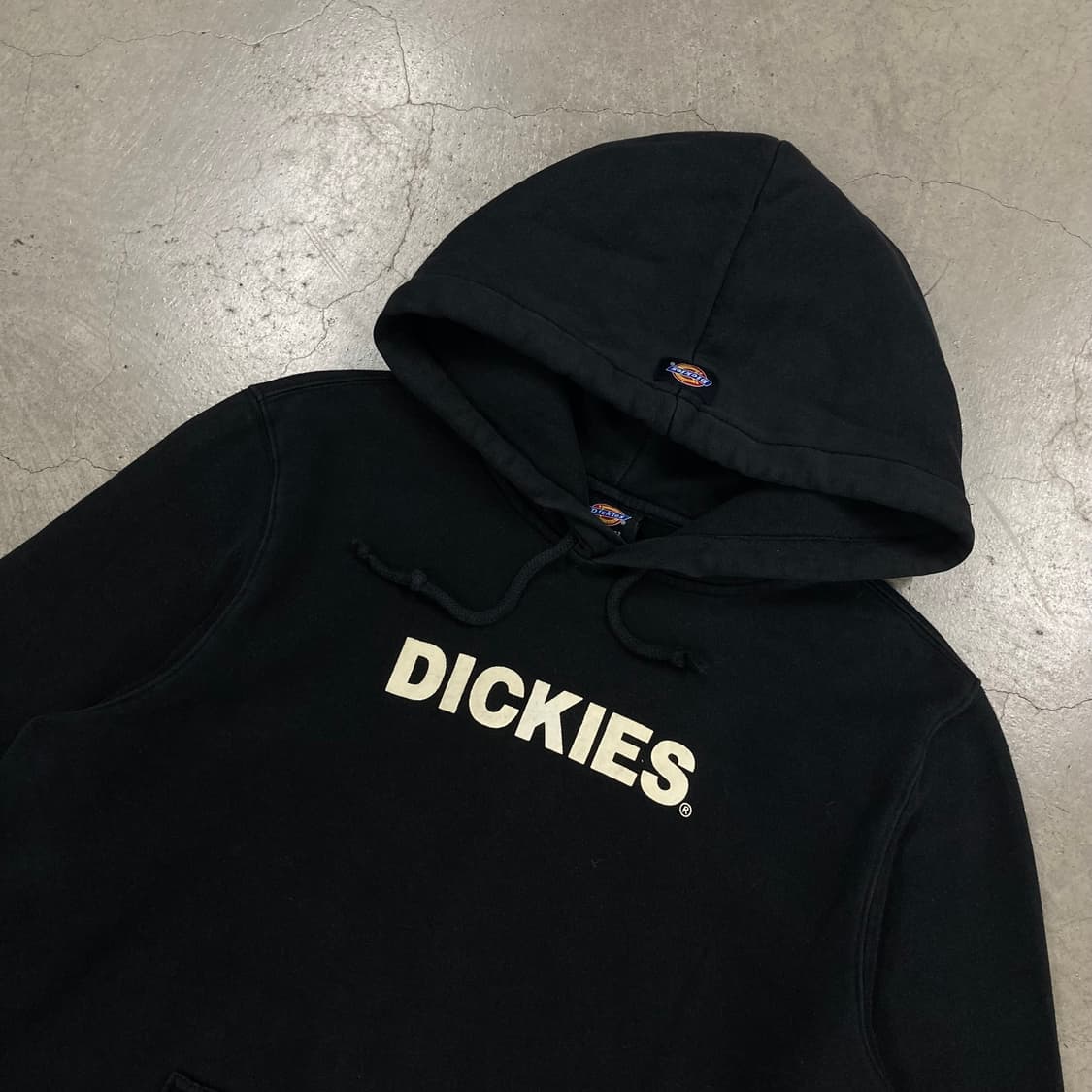 디키즈 블랙 컬러 스펠아웃 후드티 상품이미지2