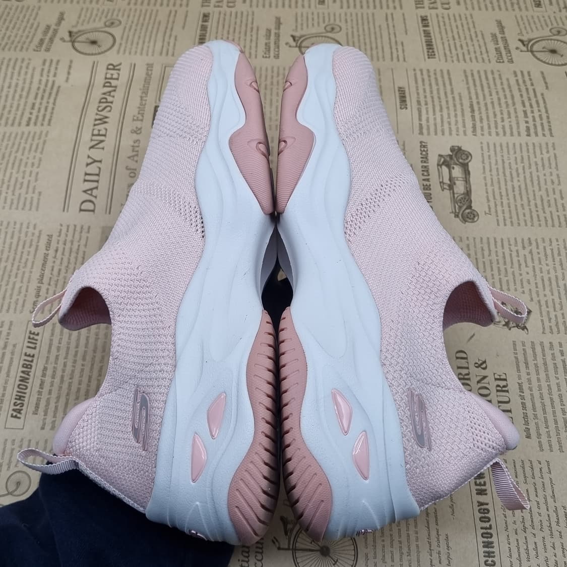 스케쳐스 딜라이트 4.0 슬립온 240 상품이미지5