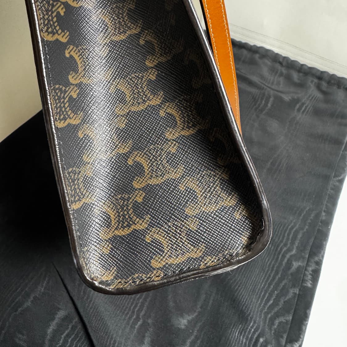 셀린느 트리오페 카바스백 스몰 상품이미지5