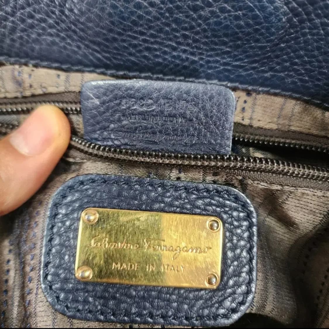 페라가모 간치니 쇼퍼백 스몰 상품이미지10