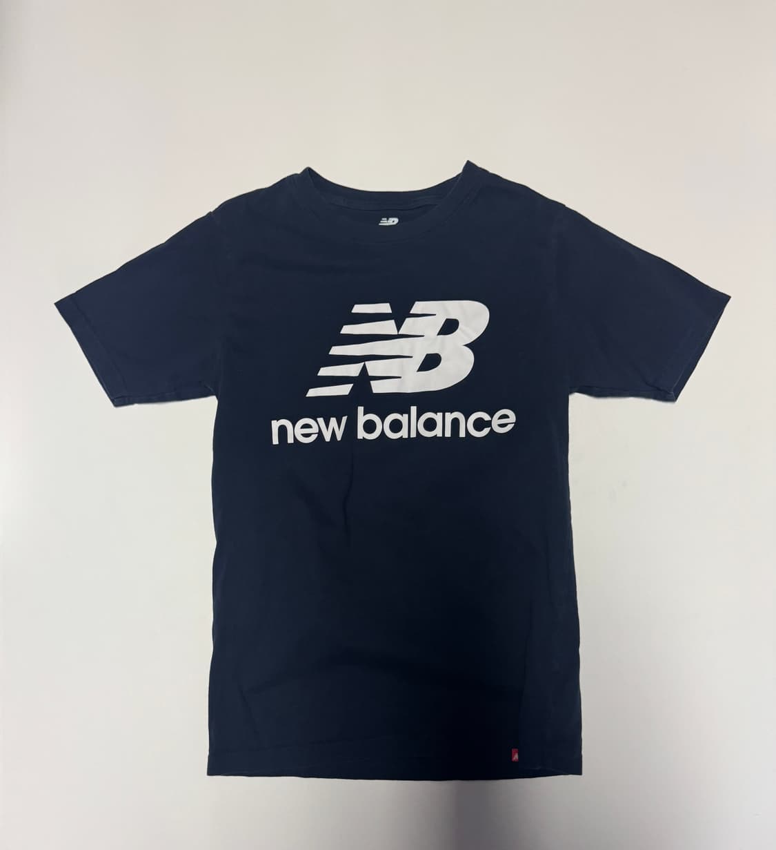 여성 뉴발란스 23년도 빅 로고 반팔 티셔츠 S 네이비 상품이미지1