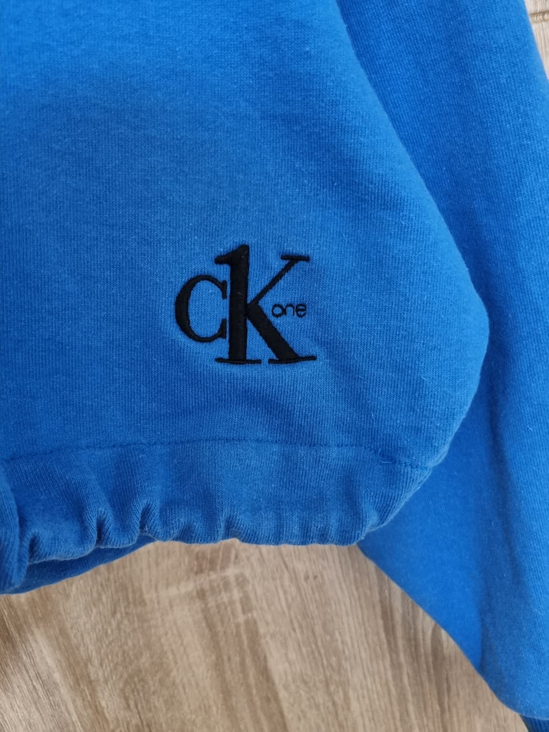 CK 캘빈클라인 크롭 맨투맨 상품이미지3