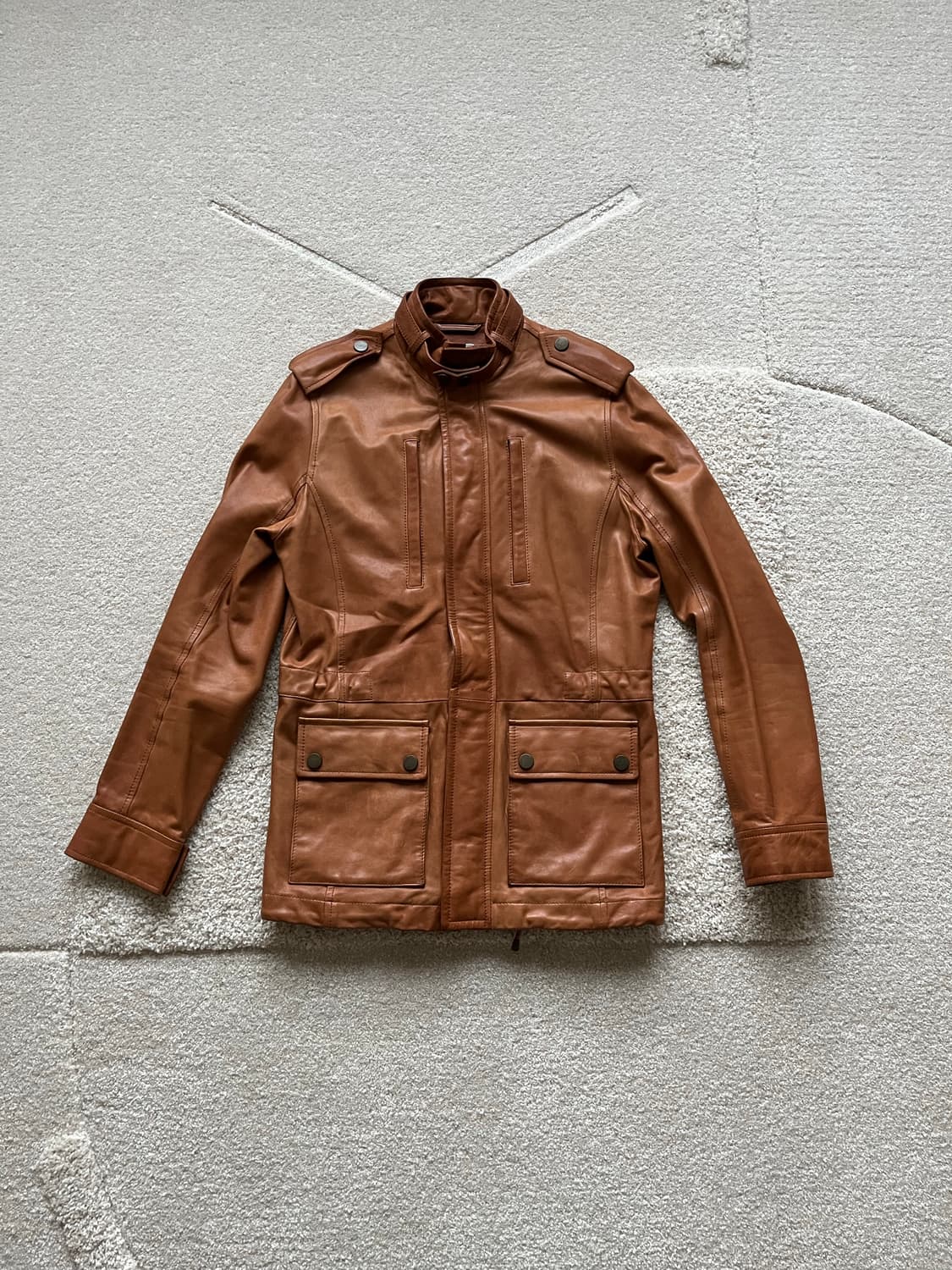 10 꼬르소꼬모 x 베르나르 아르디 램스킨 필드 자켓 브라운 (100) 상품이미지2