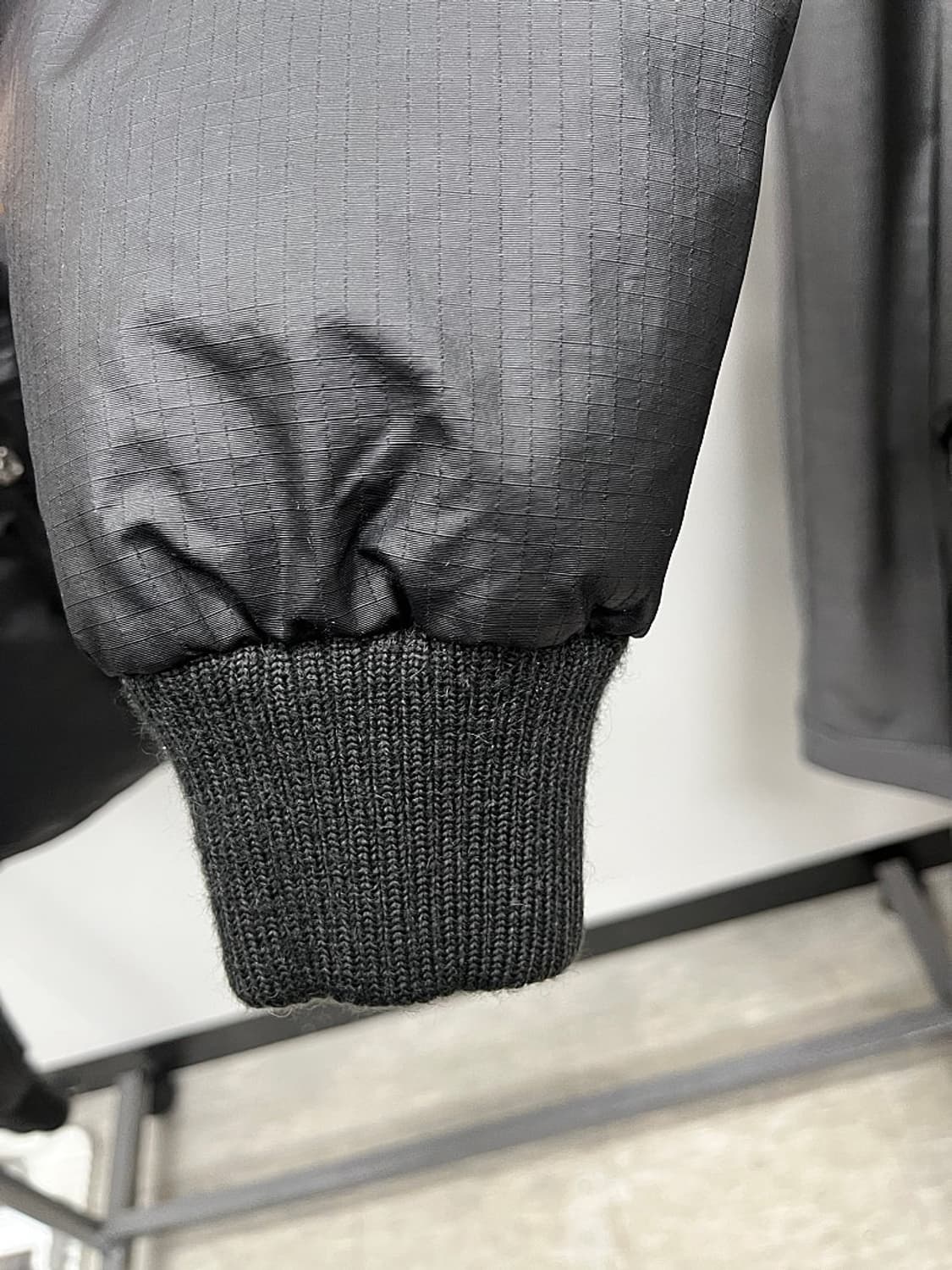 100) 디스퀘어드 콜마이너 다운패딩 상품이미지4