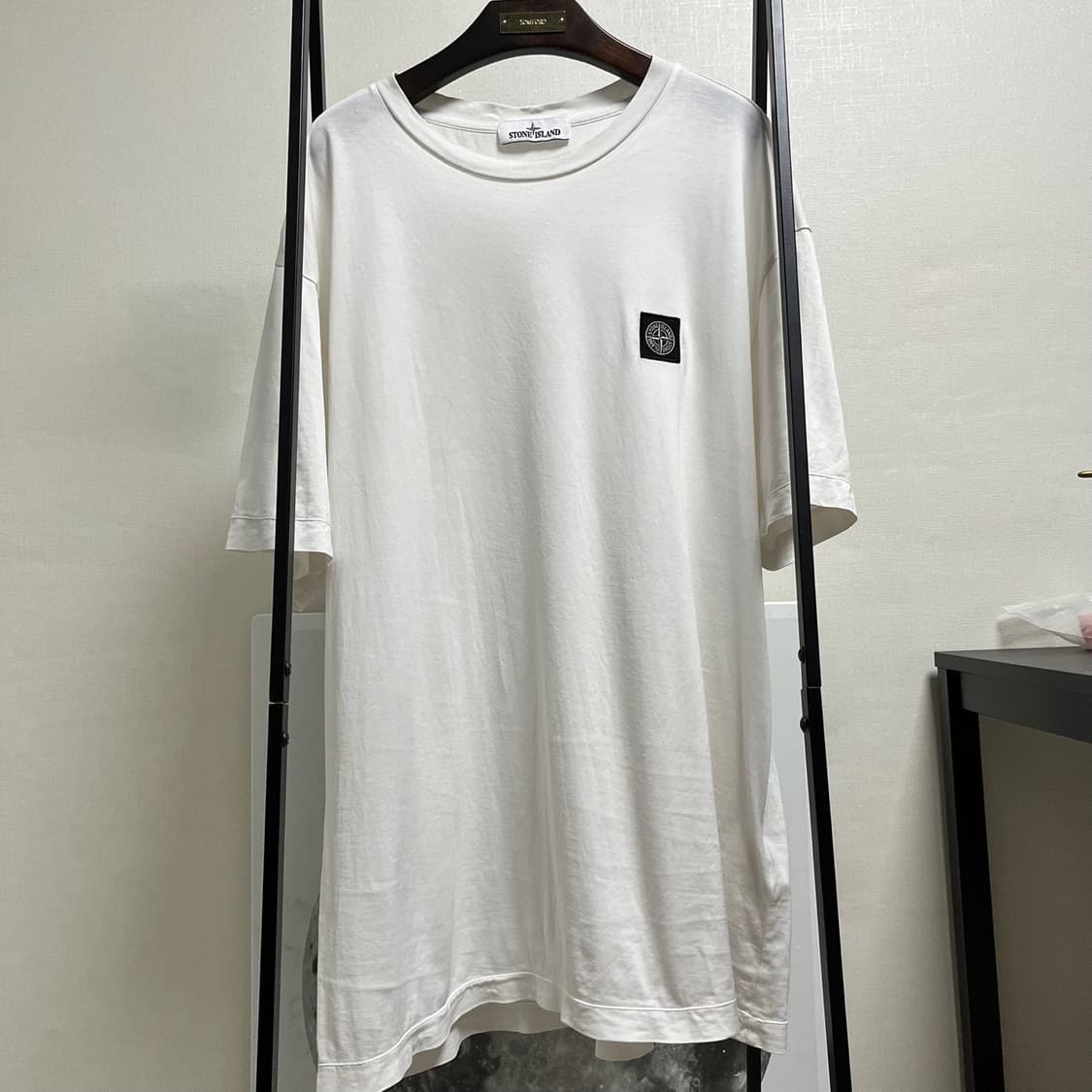정품 2XL) 스톤아일랜드 스몰 로고 티셔츠 105~110 상품이미지1