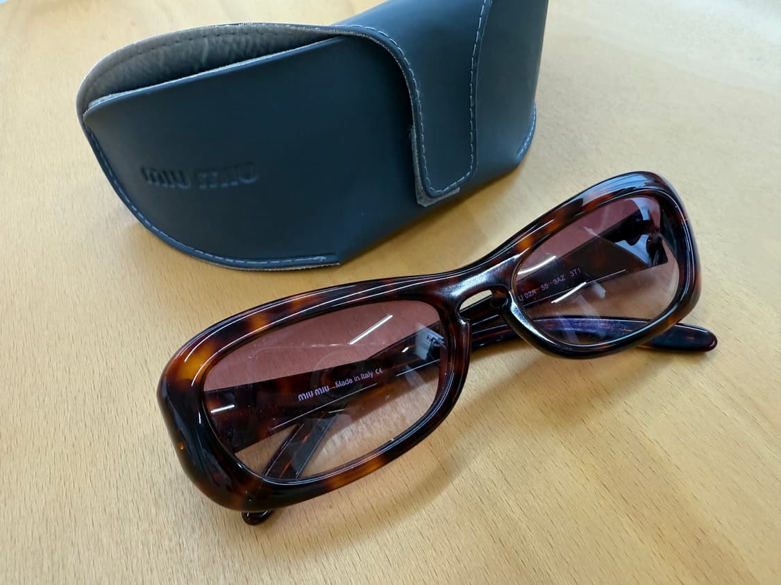 miumiu sunglasses 상품이미지1