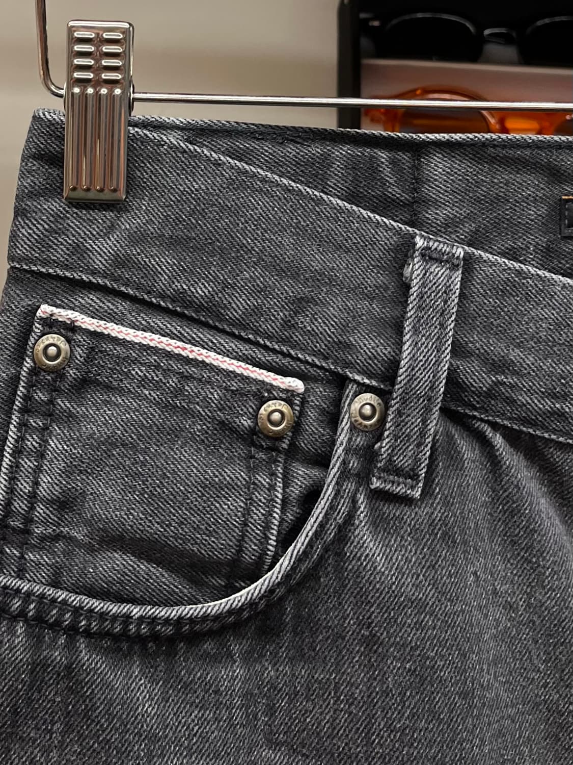 [28] 누디진 그림팀 흑청 셀비지  상품이미지3