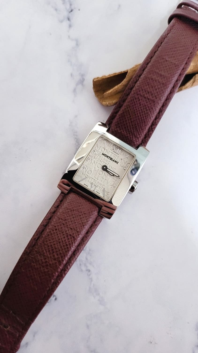 정품 몽블랑 프로파일 남여공용 쿼츠시계 [정품박스, 여분 스트랩 포함] 상품이미지2