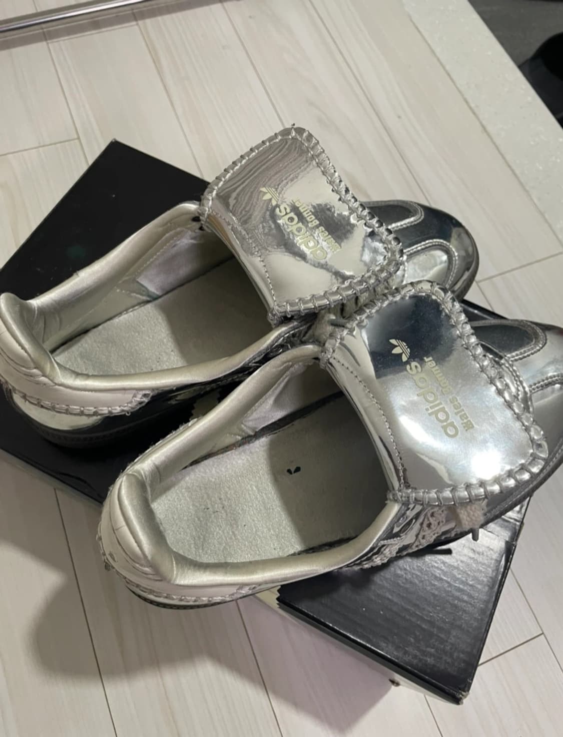 아디다스 웨일스보너 메탈릭실버 255 상품이미지2