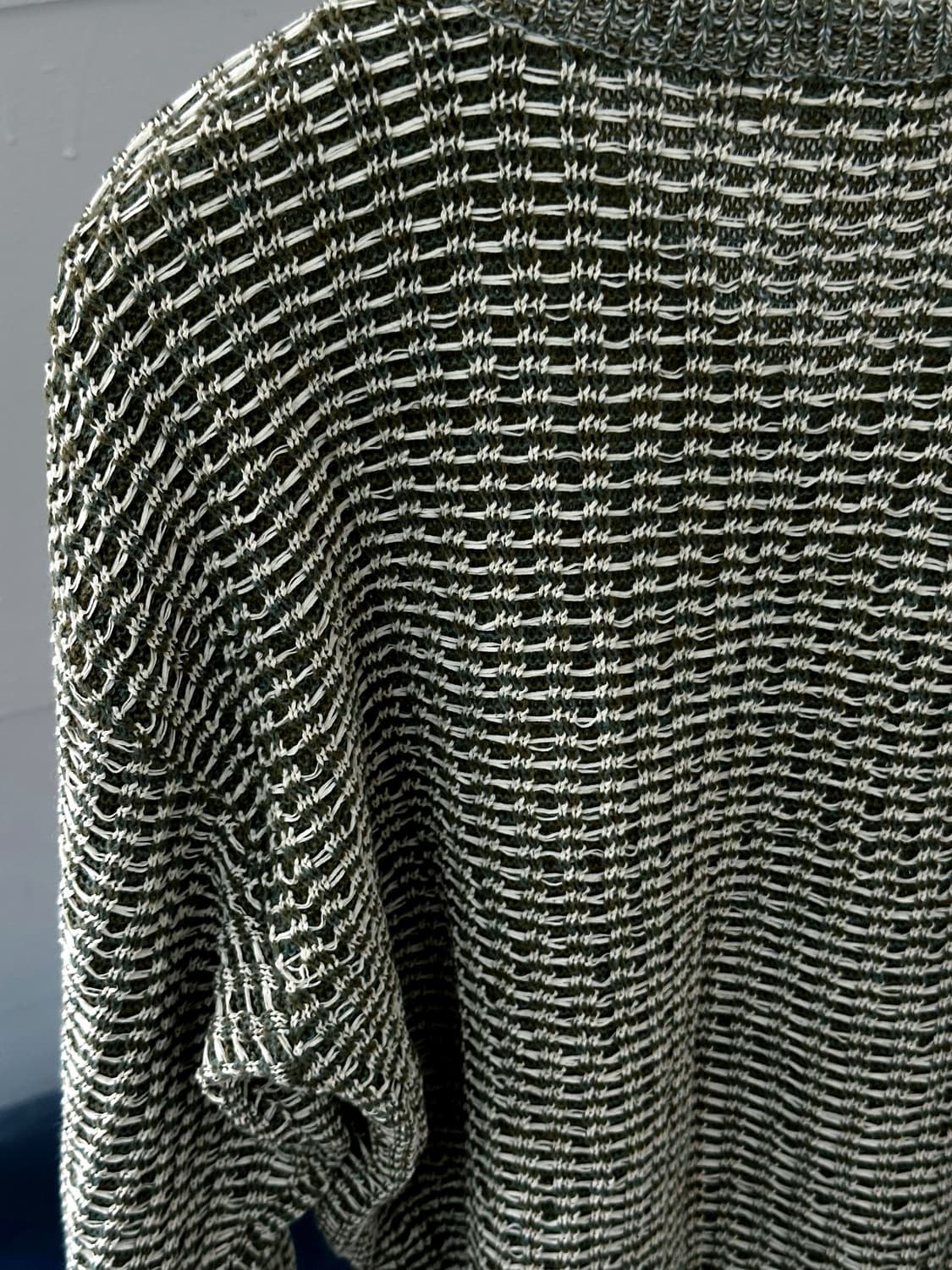 Loose gauge linen cotton v-neck knit 상품이미지2