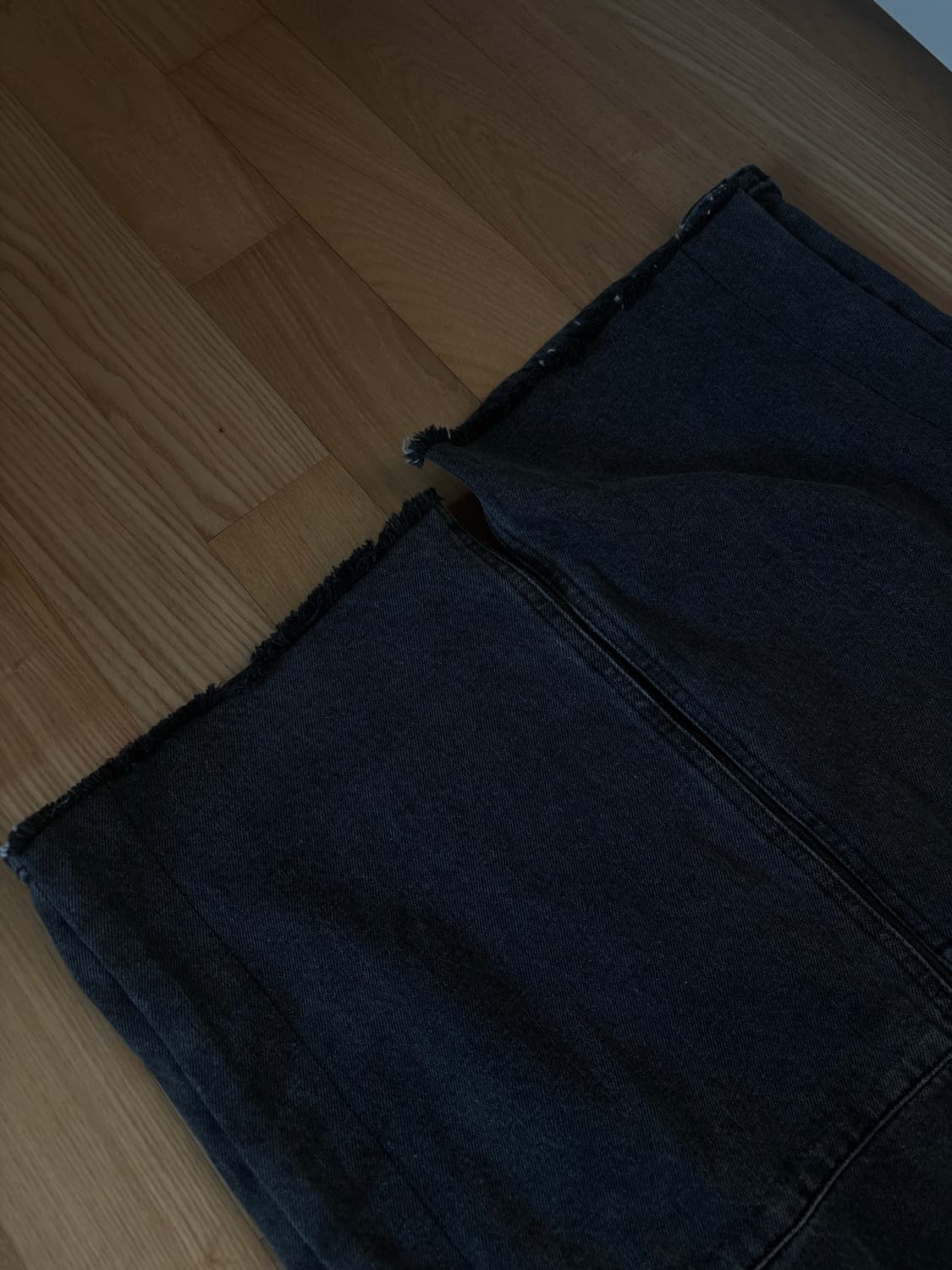 [2] 해칭룸 플레어 버튼 와이드 진 워시드블랙 상품이미지7