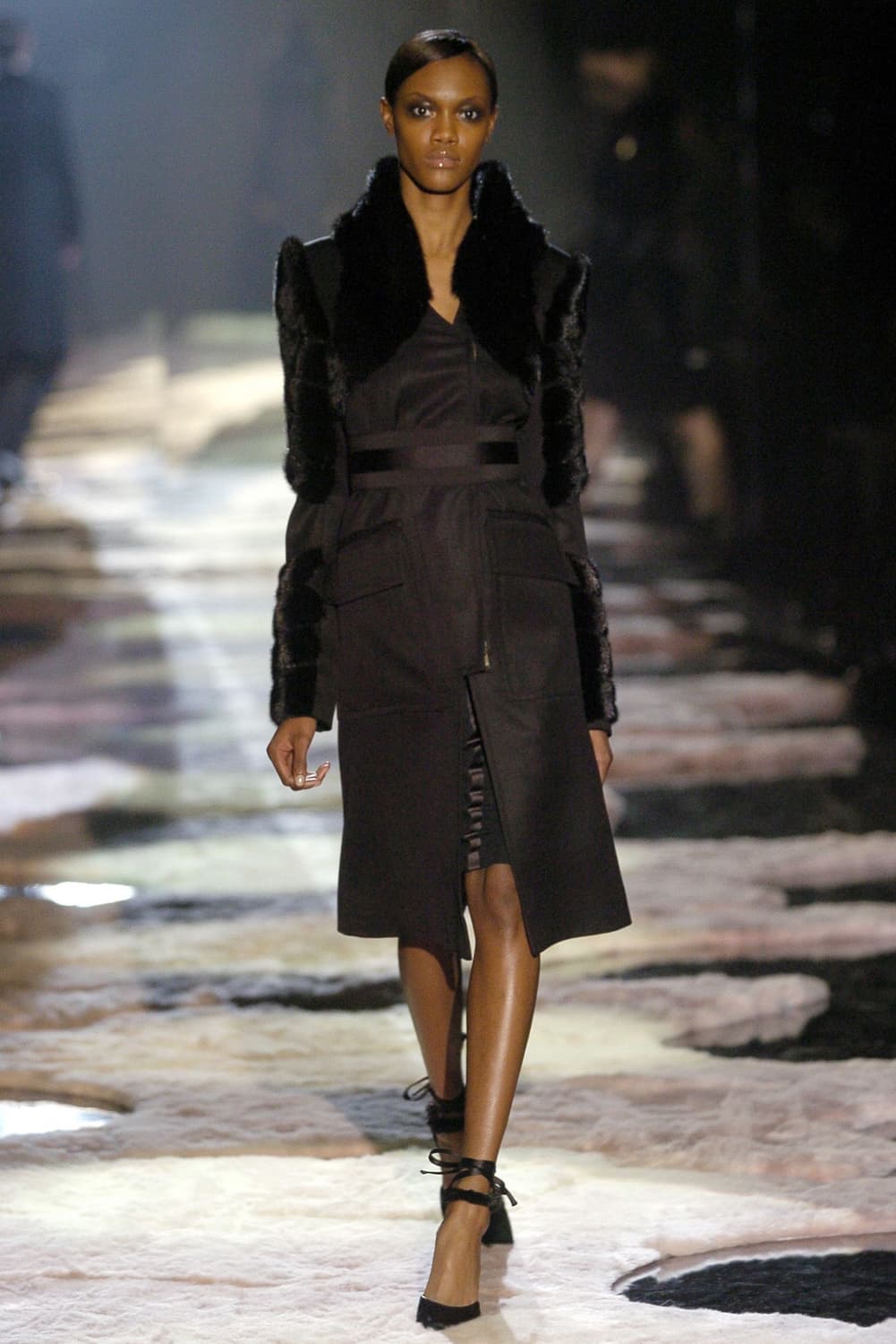 Gucci by Tom Ford 2004FW Fur Coat 상품이미지1