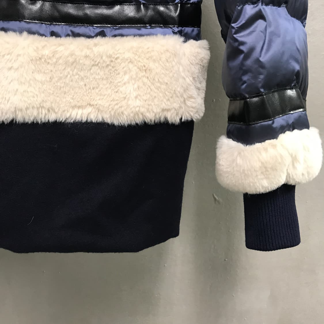 뮤베일 패딩 38(W) 상품이미지4