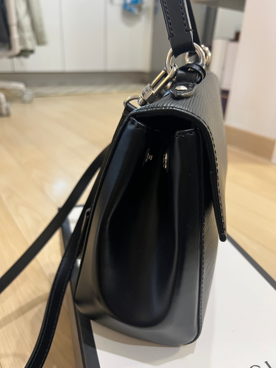 (정품)루이비통 클루니 bb (새상품급) 상품이미지5