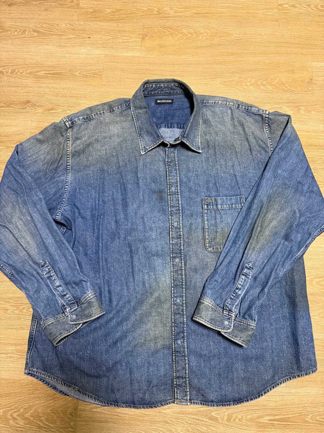 발렌시아가 오버핏 데님셔츠(44) 상품이미지1