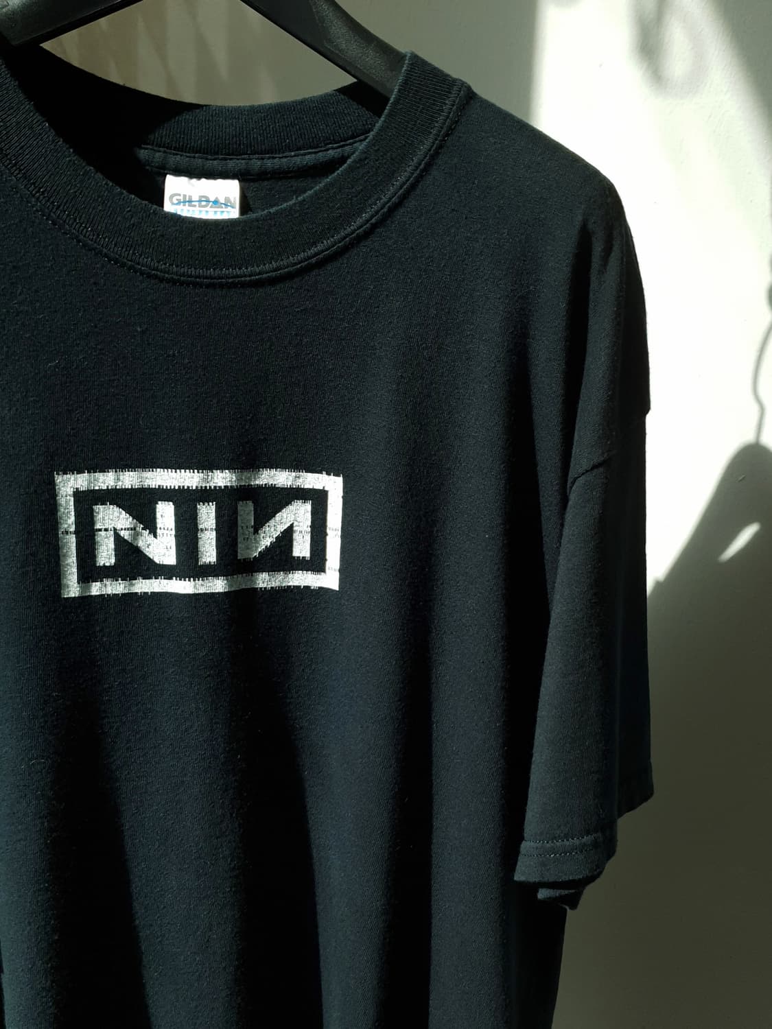 GILDAN 'NIN [WITH TEETH]' print tee 상품이미지7