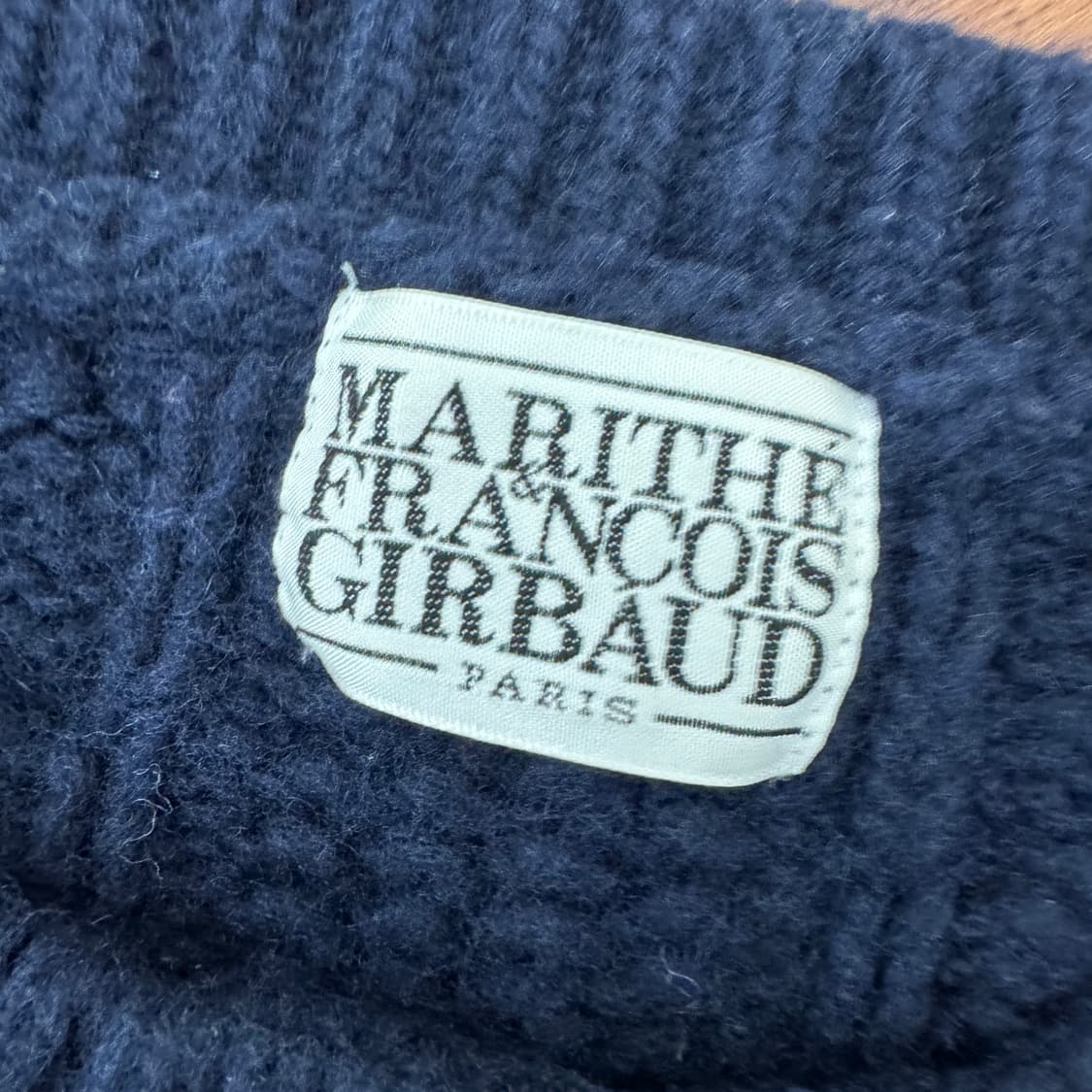 FREE 마리떼프랑소와저버 네이비 케이블 니트 가디건  상품이미지5