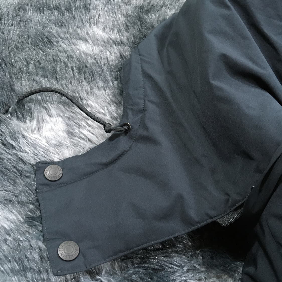 투티/0258 CK 캘빈클라인 구스다운 패딩 블랙 하이넥 후드 상품이미지7