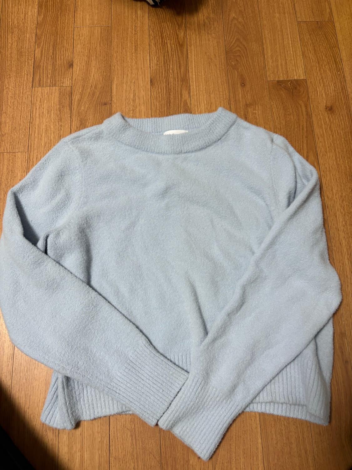 캘빈클라인 하늘색 니트 상품이미지1